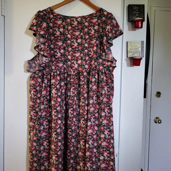 LADIES DRESS - Picture 2 of 2